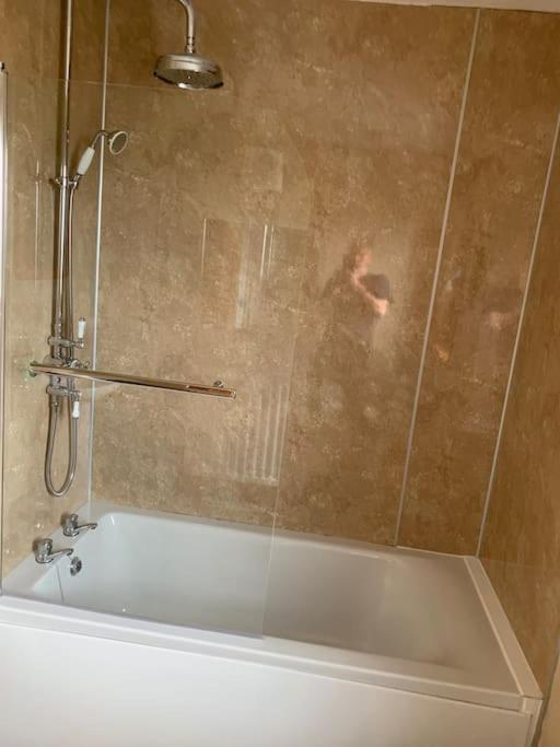 Cladach Cottage - Seafront Isle of Whithorn المظهر الخارجي الصورة