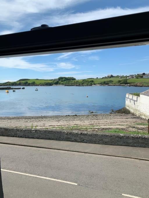 Cladach Cottage - Seafront Isle of Whithorn المظهر الخارجي الصورة